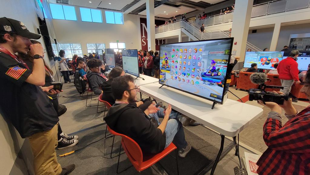 Bel Air Cyber Reds ready to go!  NMSU invitational.
<a href="/YsletaISD/">Ysleta ISD</a> <a href="/BelAirHigh/">Bel Air HS</a> <a href="/BuenrostroErick/">Erick Buenrostro</a> #NMSU #Esports #bigredpride