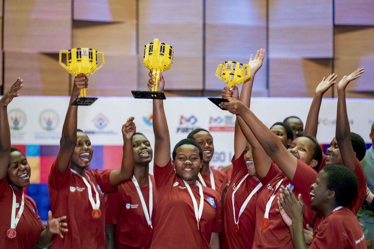 MusoniPaula's tweet photo. What an exciting @firstlegoleague #Rwanda competition 

The energy, creative and competitive spirit, teamwork exhibited today is contagious.

Massive congratulations to all 35 teams - YOU ARE ALL OUR CHAMPIONS 🎉 

To our partners @Rwanda_Edu @REBRwanda @giz_rwanda @cnru2020 🙏🏽 https://t.co/JVT4UbxFtN