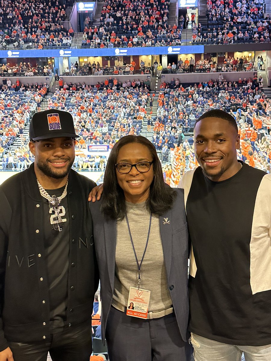 Carla G. Williams (@adwilliamsuva) on Twitter photo Hoos in the house!!! Great to see <a href="/Juan_Thornhill/">The Chosen Juan👑🙇🏽♂️</a> and <a href="/JoeBee_2/">Joe Reed</a>!! <a href="/UVAMensHoops/">Virginia Men's Basketball</a> <a href="/UVAFootball/">Virginia Football</a> #GoHoos 🕊️1.15.41🕊️ Hoos in the house!!! Great to see <a href="/Juan_Thornhill/">The Chosen Juan👑🙇🏽♂️</a> and <a href="/JoeBee_2/">Joe Reed</a>!! <a href="/UVAMensHoops/">Virginia Men's Basketball</a> <a href="/UVAFootball/">Virginia Football</a> #GoHoos 🕊️1.15.41🕊️
