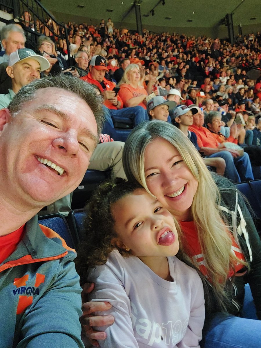 The gang is rooting for UVA. Beat Louisville.  #GoHoos