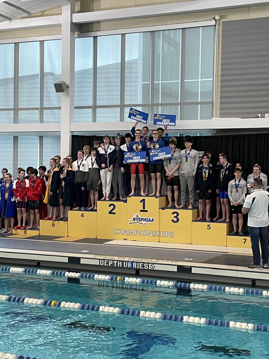 Wolv_CoachM's tweet image. ‼️STATE CHAMPIONS‼️
The 200 Free relay team of Jerrell Sackett, Ryan Clark, Liam Wright and Oscar Williams are your 2023 New York State CHAMPIONS!
#STATECHAMPIONS #wcsdletsgo #200 #free #relay #champions