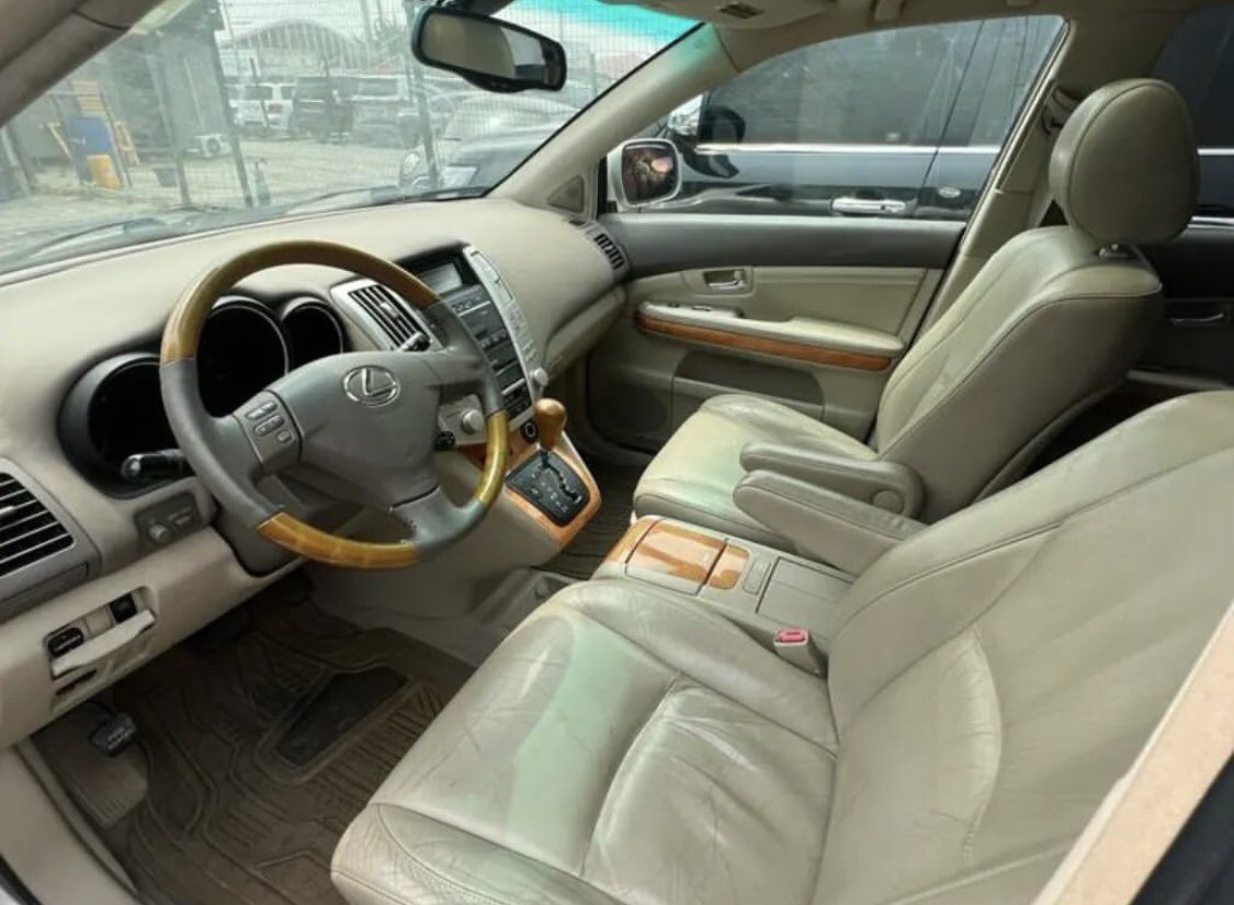 BuyLagosLtd's tweet photo. For Sale: Tokunbo 2005 Lexus RX330

📍: Lekki

Asking Price: 6.6m [Slightly Negotiable]

If interested, DM for Inspection or Call/Whatsapp; 0818 811 1105

- https://t.co/ZMsfKvD17B -

#BuyLagosLtd #BuyLagosLtdAutomobile #CarForSale #UsedCar #LexusRX330 https://t.co/28bPqPA15i