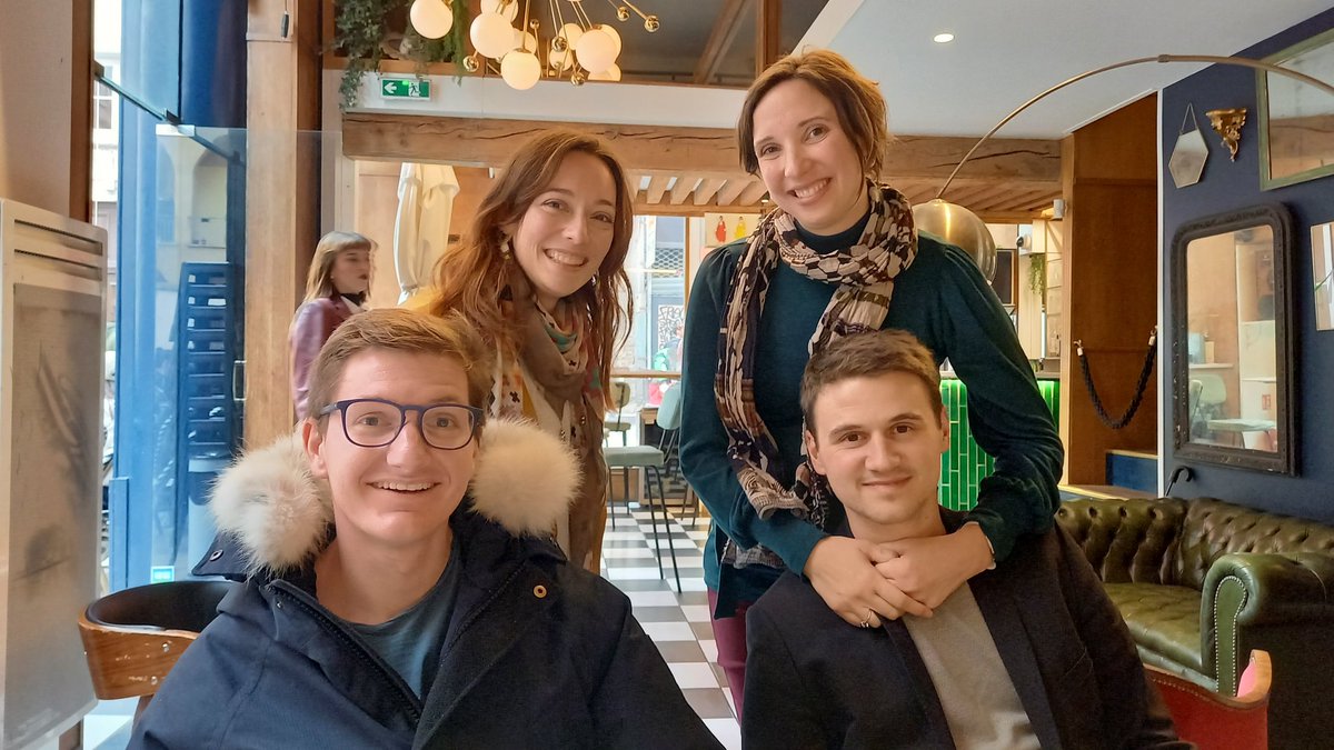 PourCampagneAVC's tweet image. Le plein de #rires, d'#optimisme, d'#envie, de #projets, de #rêves, de #passion, de #vie !

Si heureuse de retrouver Elise et Louis @SadapterEU et si contente de rencontrer Tom Mallet dont je vs reparlerai

La vie ne s'arrête pas après un #AVC. Tous les 4, on vous le garantit !