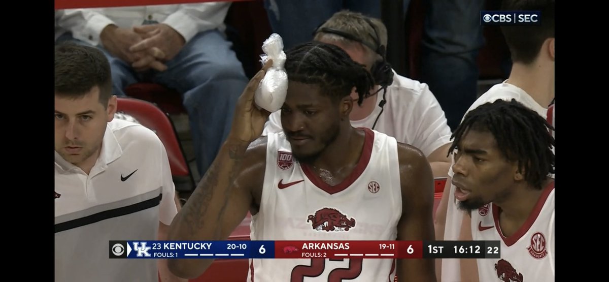 KySportsRadio's tweet photo. Didn’t he get elbowed in the back of the head on the other side?

It was a bad elbow by Oscar but this is a little much https://t.co/vBJlUlhHQc