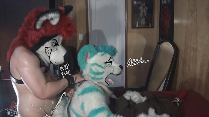 Watch Cenny After Bark's leaked NSFW photo on TwXstars