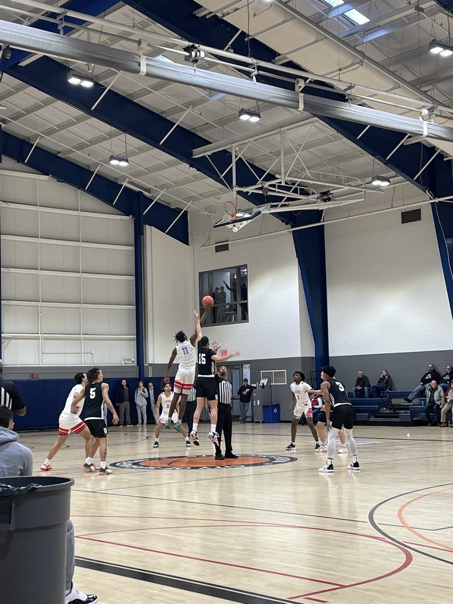 P5Conference's tweet image. Tip now between #2 Springfield and #3 Busche Academy! Updates to follow! 

#P5C