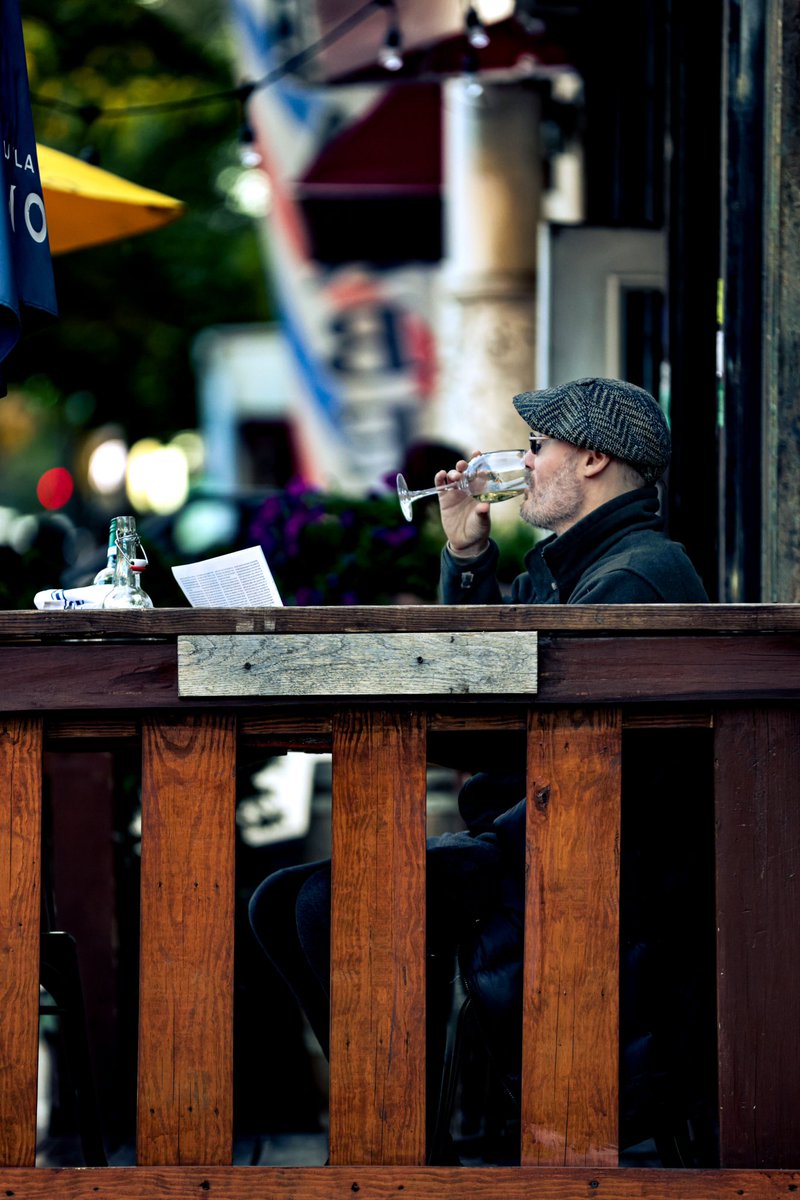 Cheers

Morningside Heights, NYC

#photooftheday #photography #canonphotography #canon #streetphotography #documentaryphotography #architecture #architecturephotography #nyc #newyorkcity #streetmoment #morningsideheights