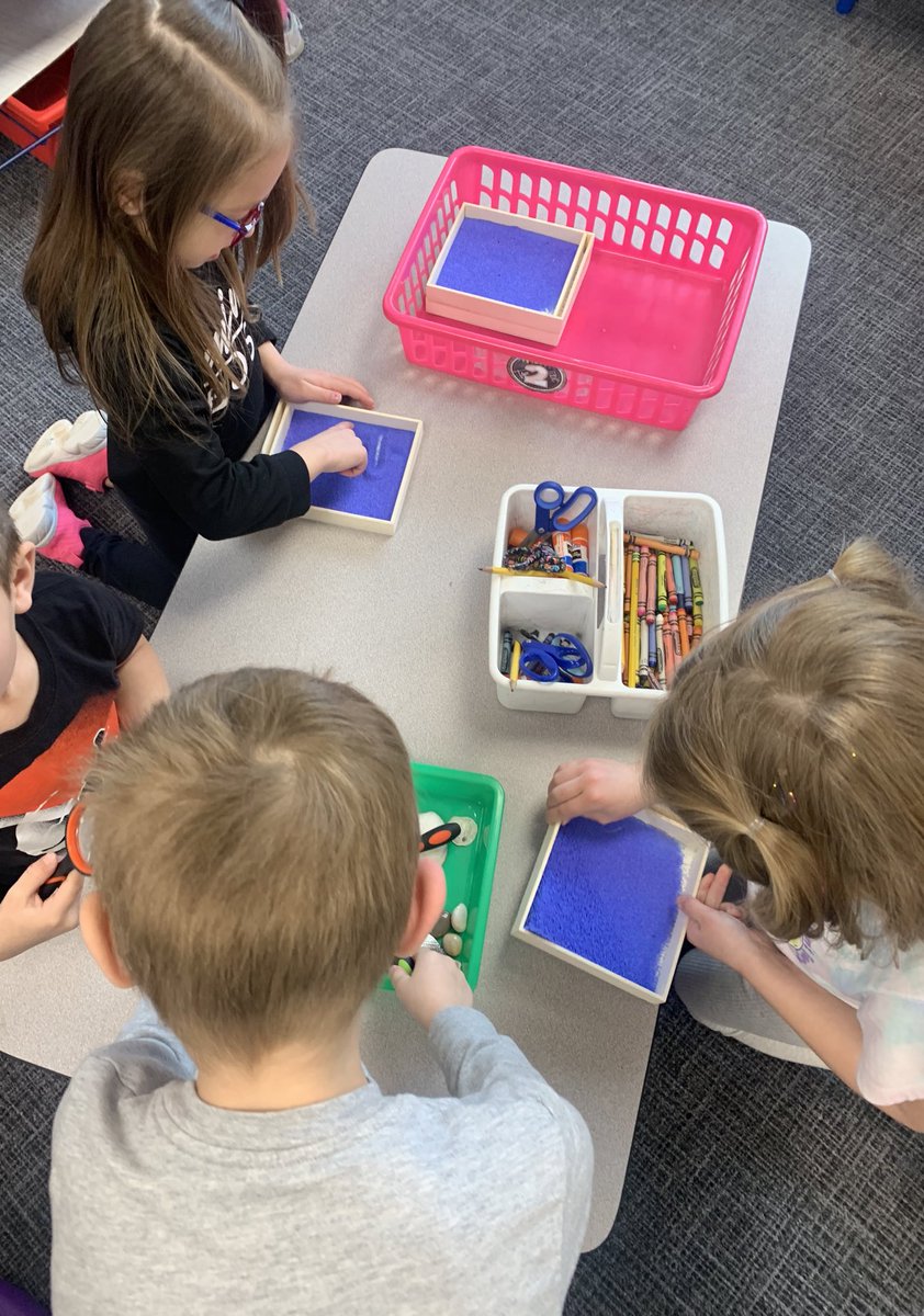 Loon Lake Elementary tweet media