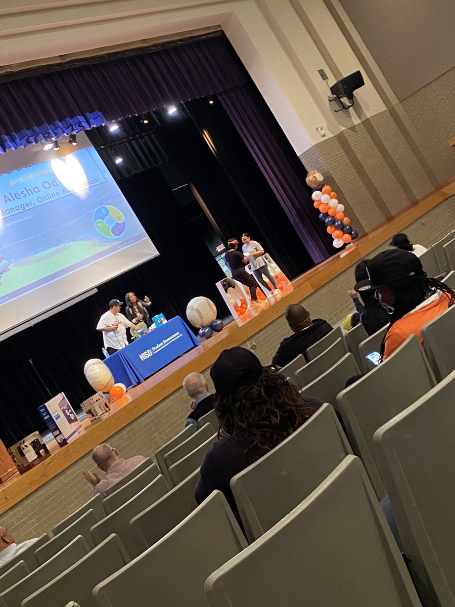 Kevans91's tweet image. Winner winner chicken dinner…. Not this time.. winner winner of a $$$ gift card from #DonorsChoose !! Congratulations Ms. Viera!! #AustinHS @HISD_Assessment  #DataSeries2023