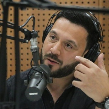 DelSolTelegram's tweet photo. El reencuentro con Lucas Sugo, lo “peligroso” del espejo del artista y su opinión sobre aceptar la fama
¿Te lo perdiste? Está en Telegram: https://t.co/A38WPuJTzO
#DelSolEnTelegram #DelSol https://t.co/yZXNNETpgZ