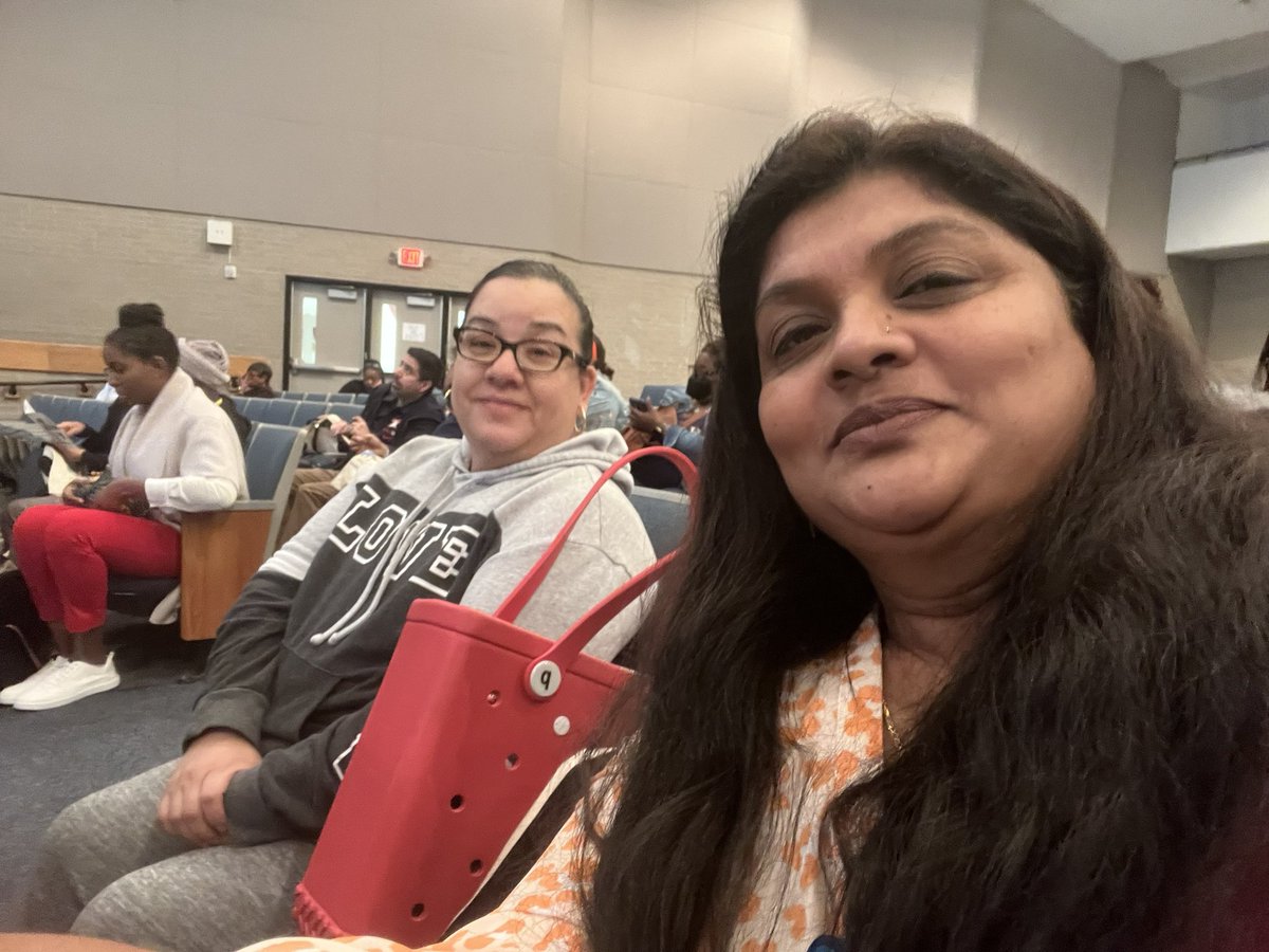 PreetiJoseph4's tweet image. #DataSeries @HISD_Assessment #dataseries2023 @Janelongfutures Keynote Speaker Paula Harris rocks !!!!