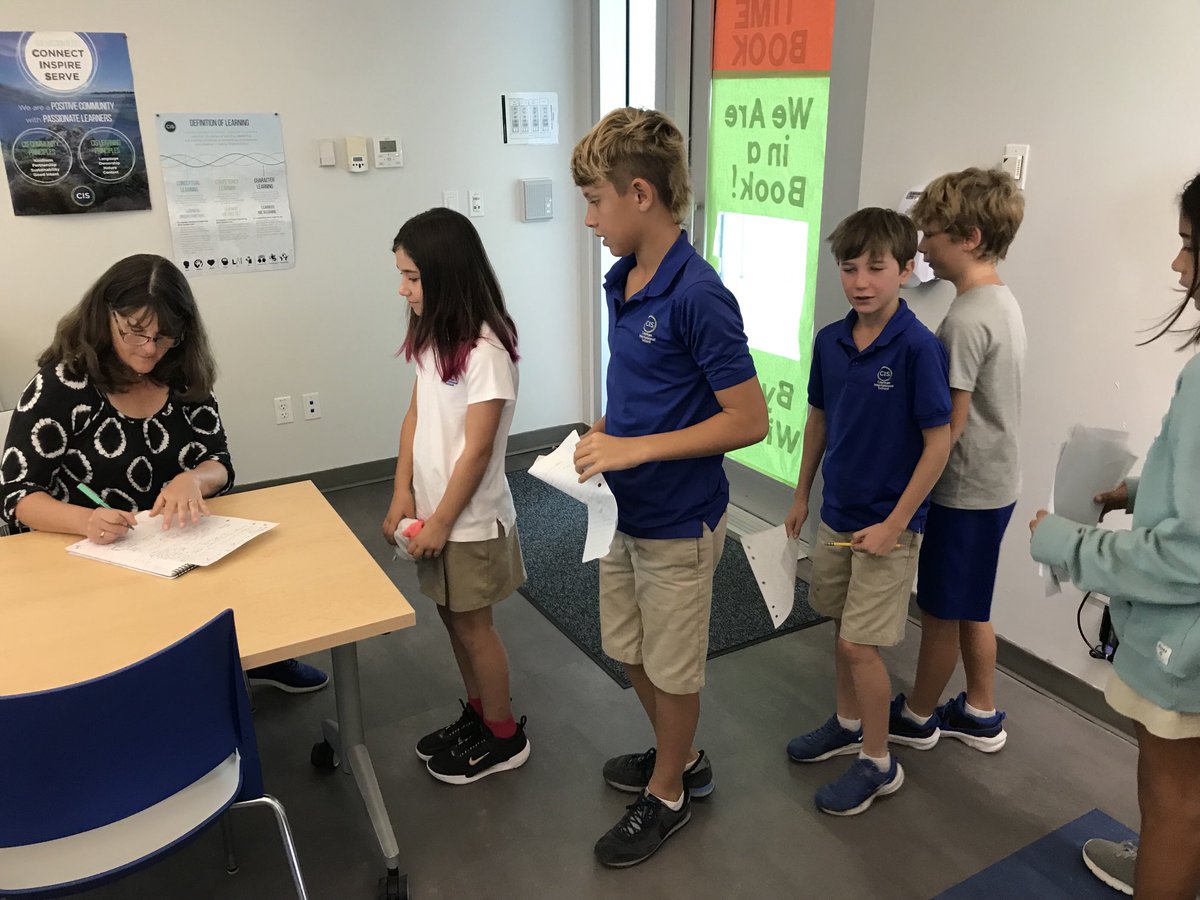 📚 Christine Szeryk tweet media