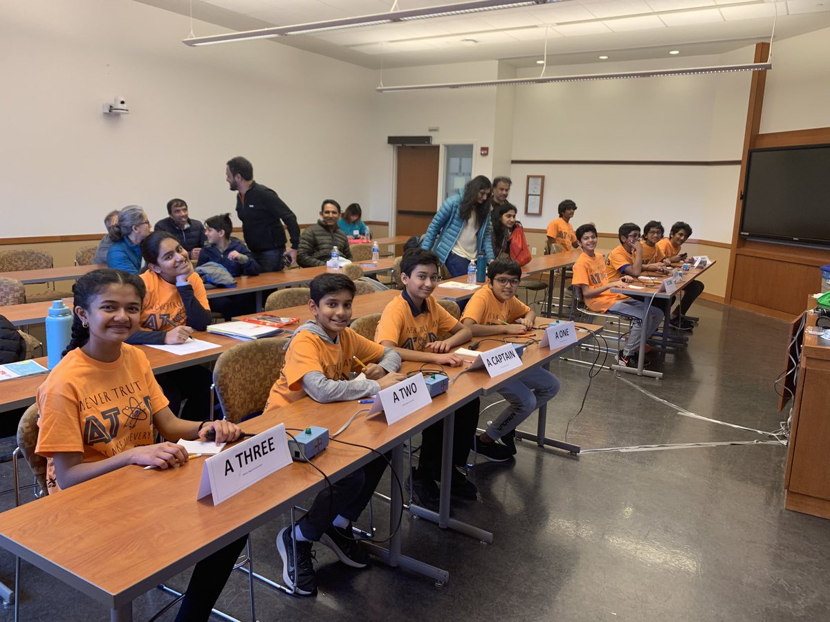 MissBunyard's tweet photo. All three @CrestviewMiddle teams made it to double elimination and are in the top 8 teams! CMS 3 had to play against CMS 1, hard moment as a coach! Close match @MOSciBo https://t.co/9sCR5QcY5c