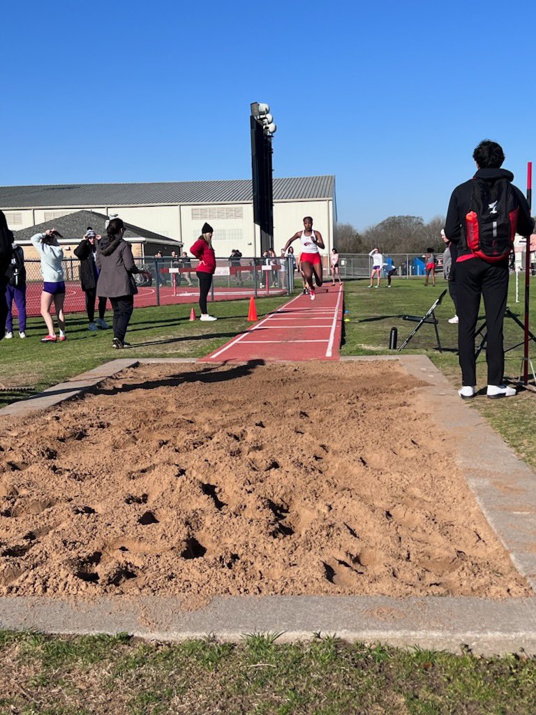 BroncoDistance's tweet photo. Tanisha Boyd 3rd place varsity triple jump at Lovejoy.  @DentonISDSports @CSOSUAVE17 https://t.co/6sdHMZABfj