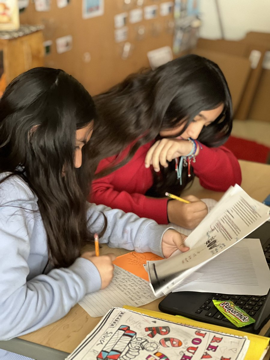 Andrea Aguinaga tweet media