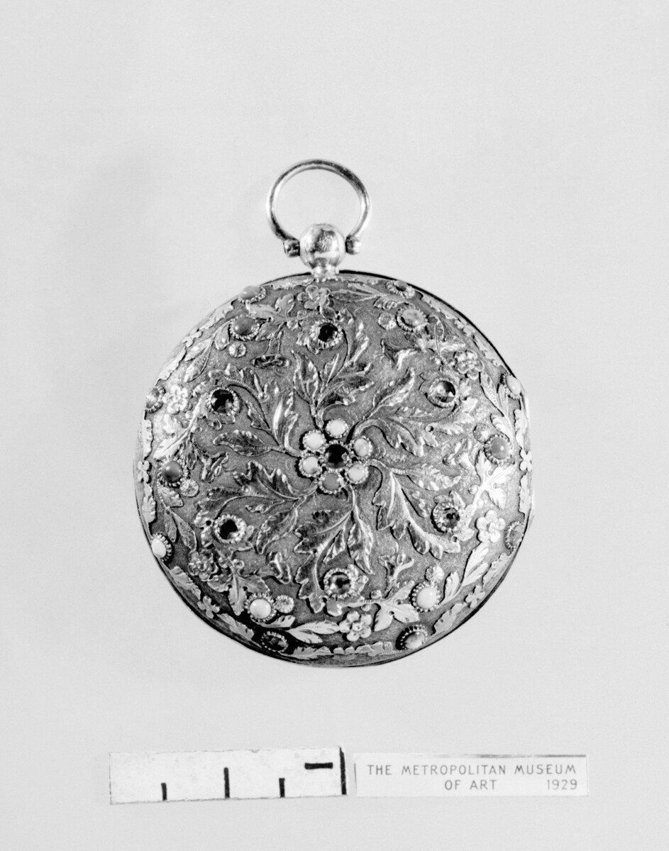 Watch, early 19th century #themet #europeanart metmuseum.org/art/collection…