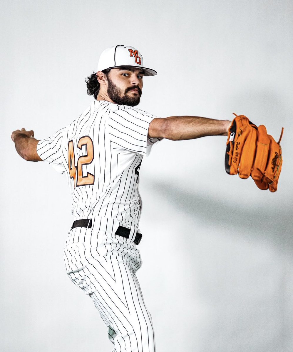 Mercer Baseball (@mercerbaseball) on Twitter photo M6 | <a href="/JaxonOneal/">Jaxon O'Neal</a> comes on for Lobus with runners on first and second and in one pitch the Bears turn 2 to get out of the inning!
#GoodToGreat || #WinnersWin M6 | <a href="/JaxonOneal/">Jaxon O'Neal</a> comes on for Lobus with runners on first and second and in one pitch the Bears turn 2 to get out of the inning!
#GoodToGreat || #WinnersWin