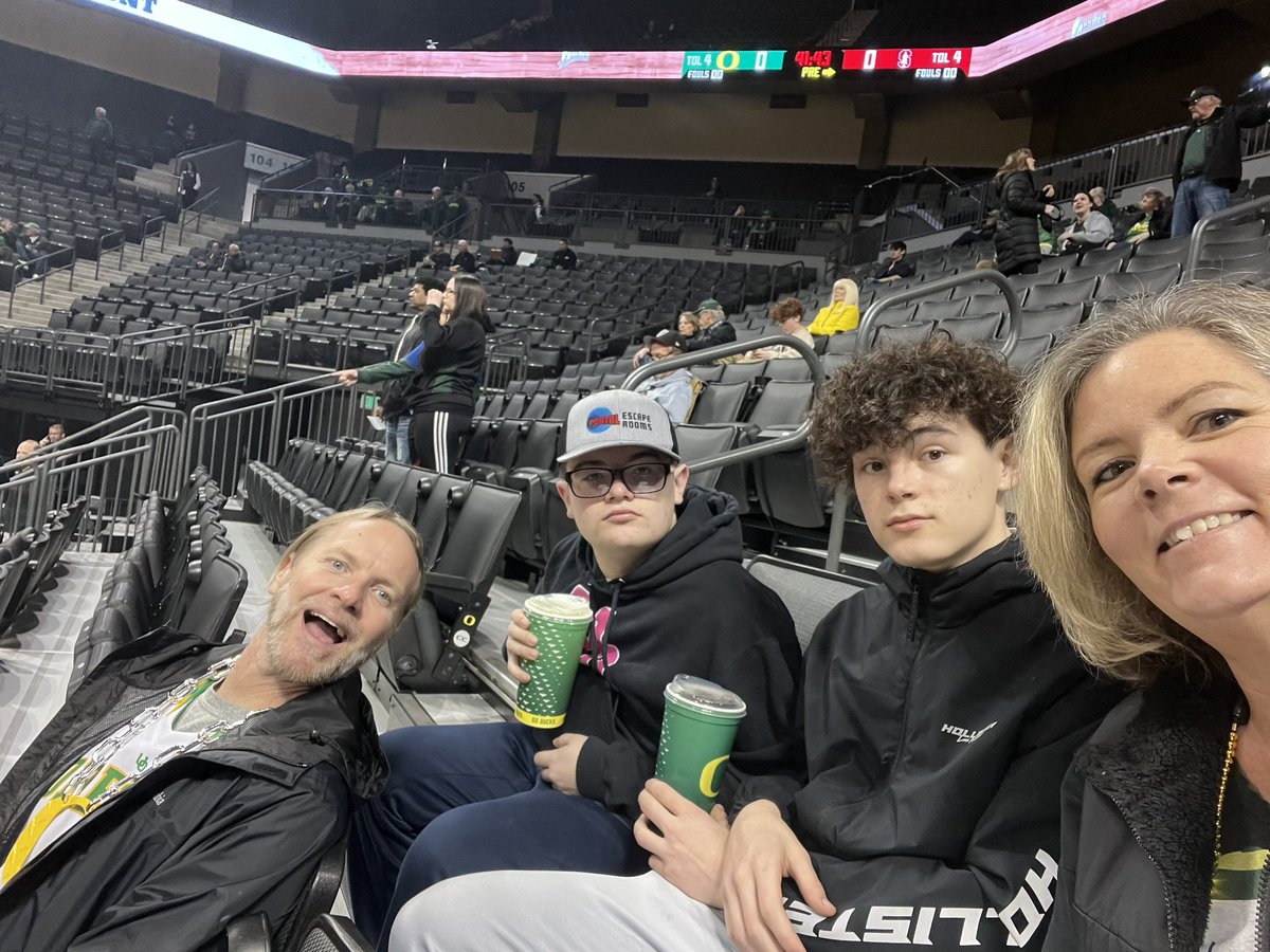 BlogCole's tweet image. Best of luck to you Will!! Hope you get the job Brady… Hope everyone else comes back…see ya next year!!!! #alwaysus, #GoDucks