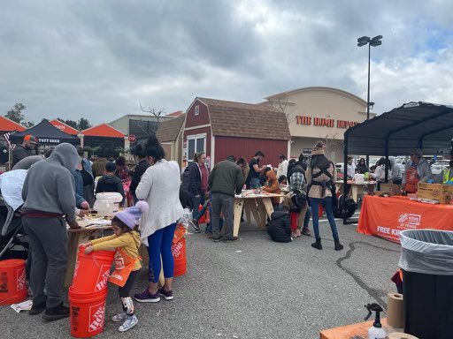Christian Crippen (@crippen1026) on Twitter photo This is how D21 and Market 12 does it! Building relationships with hundreds of kids across San Diego through our Kids Workshop. #pacsouth <a href="/CgwilsonChris/">Chris Wilson</a> This is how D21 and Market 12 does it! Building relationships with hundreds of kids across San Diego through our Kids Workshop. #pacsouth <a href="/CgwilsonChris/">Chris Wilson</a>