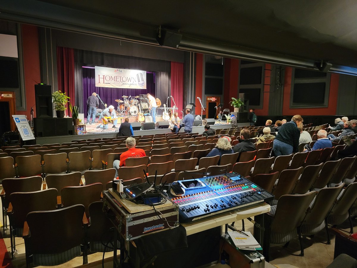 Crowd starting to roll in for show #2!!

#HometownSampler2023