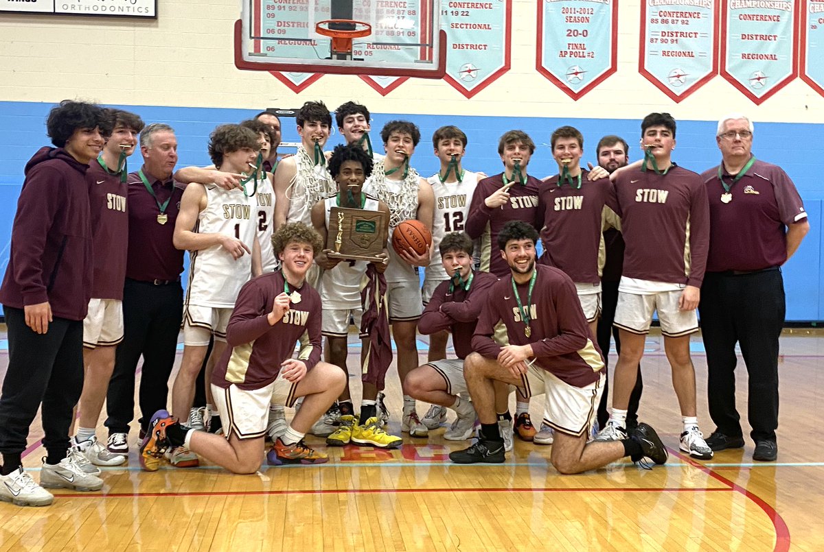 Your Division I, NE District 3 Champions… The Stow Bulldogs! 🏆