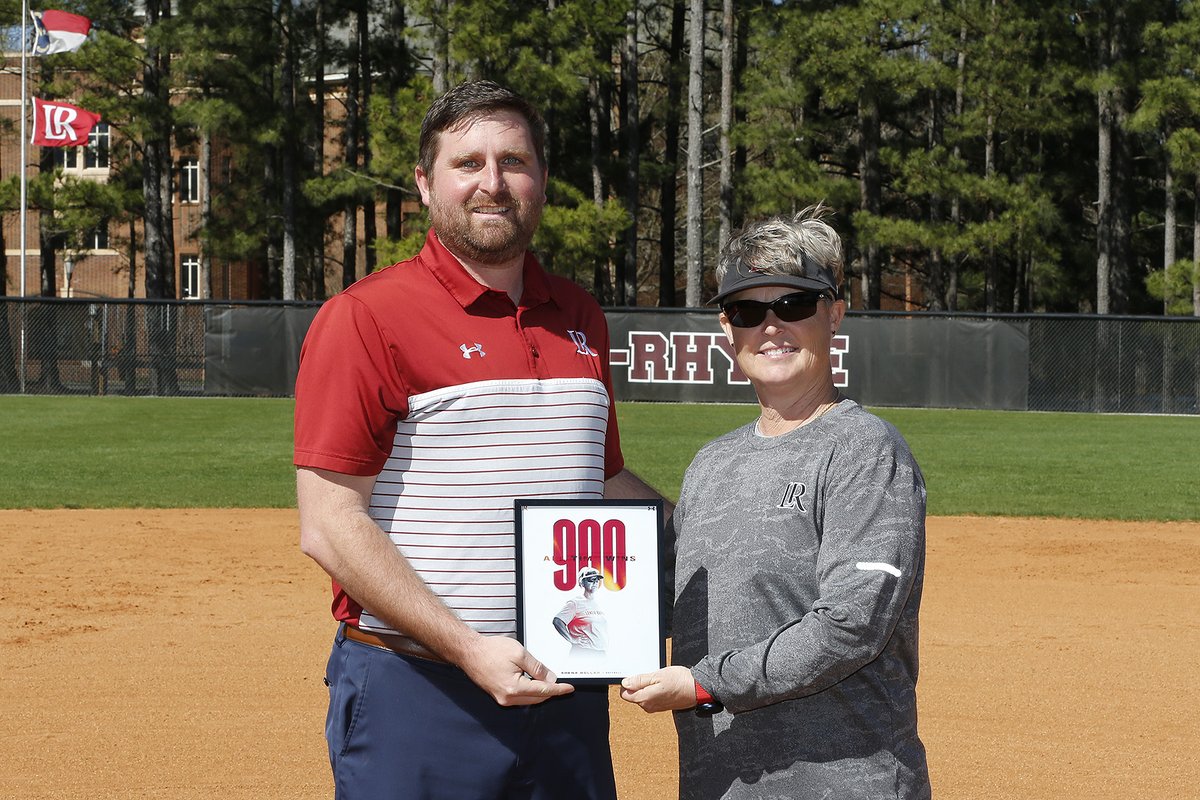 LRbears's tweet photo. 9⃣0⃣0⃣ is a lot of wins!!!

A little pregame presentation to Coach Hollar for her 900th career W at LR. 

#GOBEARS | @LRSoftball https://t.co/B91Kiwwu2c