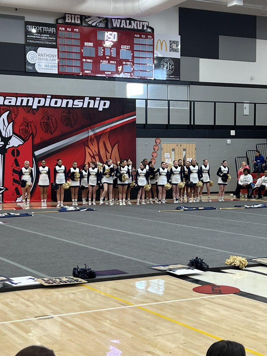 TvlsdV's tweet image. Another outstanding performance by our cheerleaders!  Congratulations ladies!  Go Vikings!