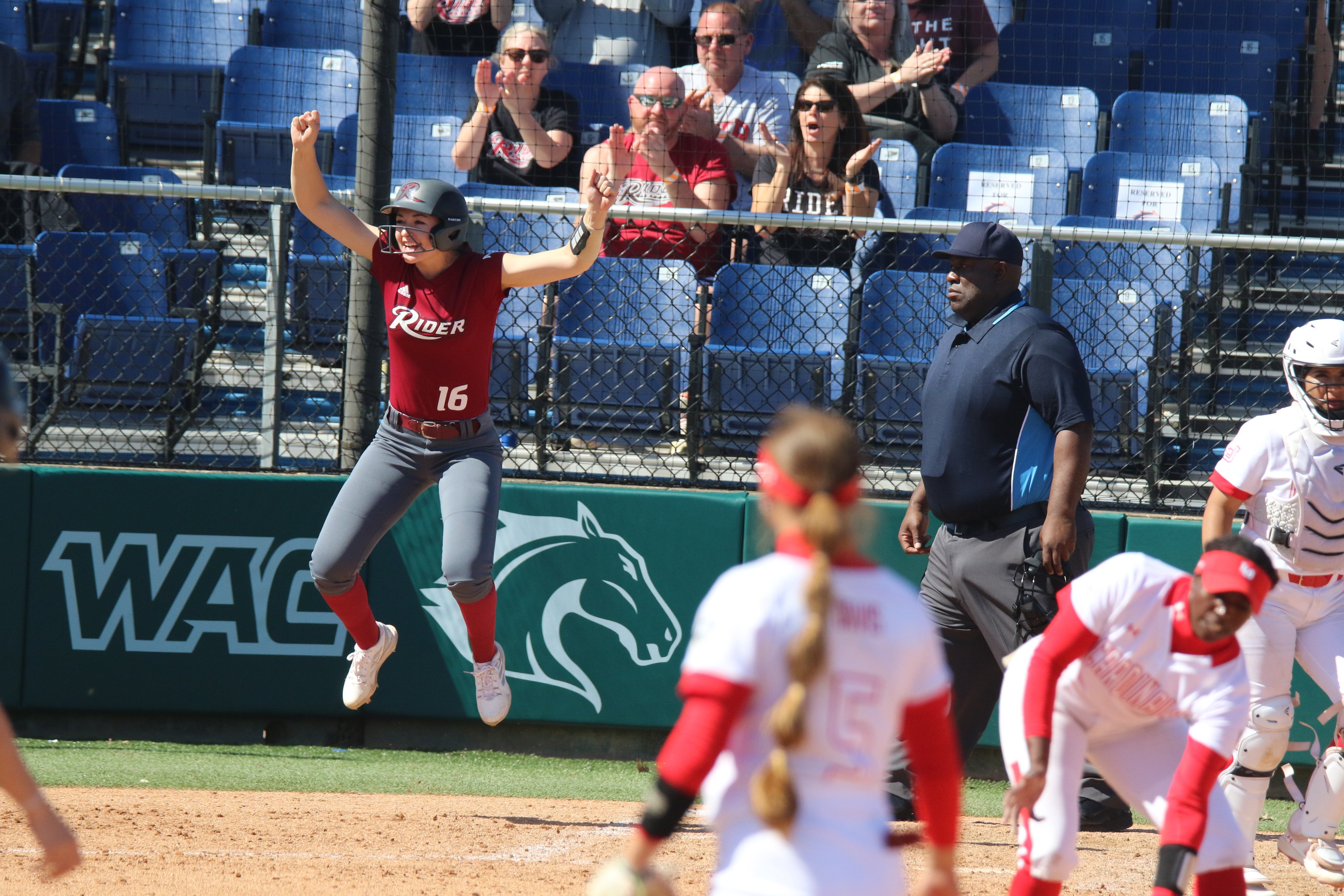 Rider Softball (SoftballRider) / Twitter