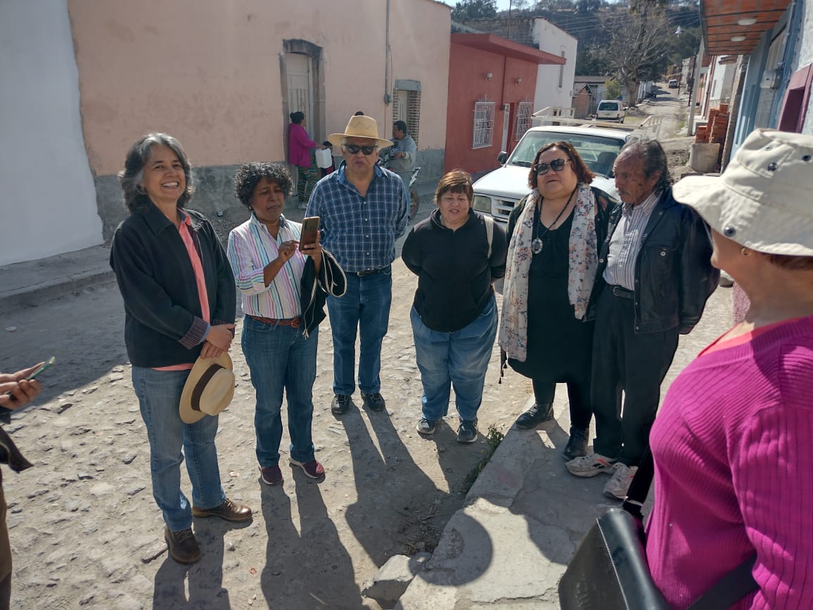 VinculaCultura's tweet photo. ¡Ya iniciaron las actividades del proyecto comunitario “Casa de la memoria. Un espacio de vida” en Temacapulín, #Jalisco! Se trata de uno de los tres espacios contemplados para habilitar archivos históricos centrados en la resistencia.

@VivaTemaca
@TemacaNoEstaSol https://t.co/ZHyGvINWul