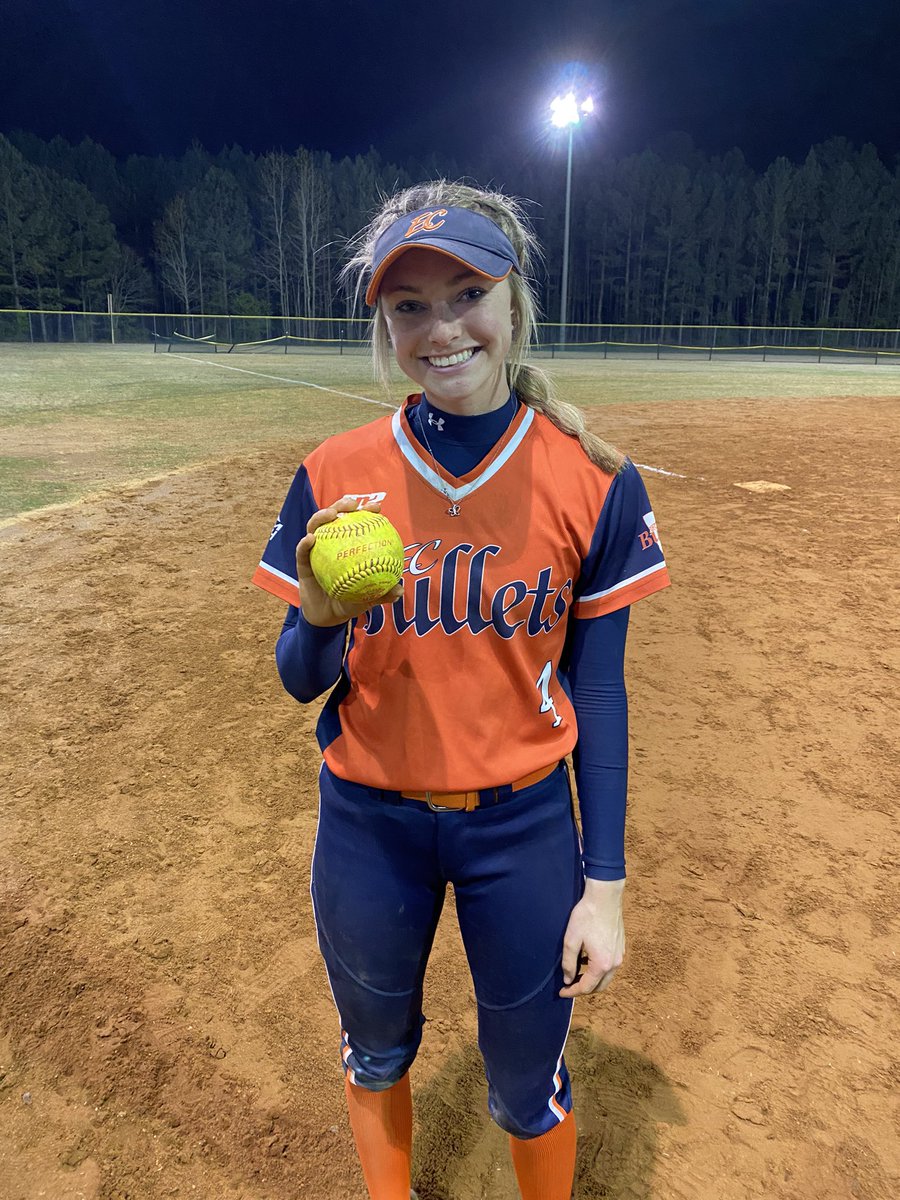 Kudos to 2025 Andrea Davis for going yard in the first inning of the Championship game tonight. It set the tone early that we were here and meant business! Congrats kiddo! <a href="/EastCobbBullets/">EC Bullets Fastpitch</a> <a href="/MikeDavo17/">MIKE DAVENPORT</a> <a href="/JessieHomesley/">Jessie Homesley</a> <a href="/ImpactRetweets/">Impact Promotions</a> <a href="/ExtraInningSB/">EXTRA INNING SOFTBALL</a>