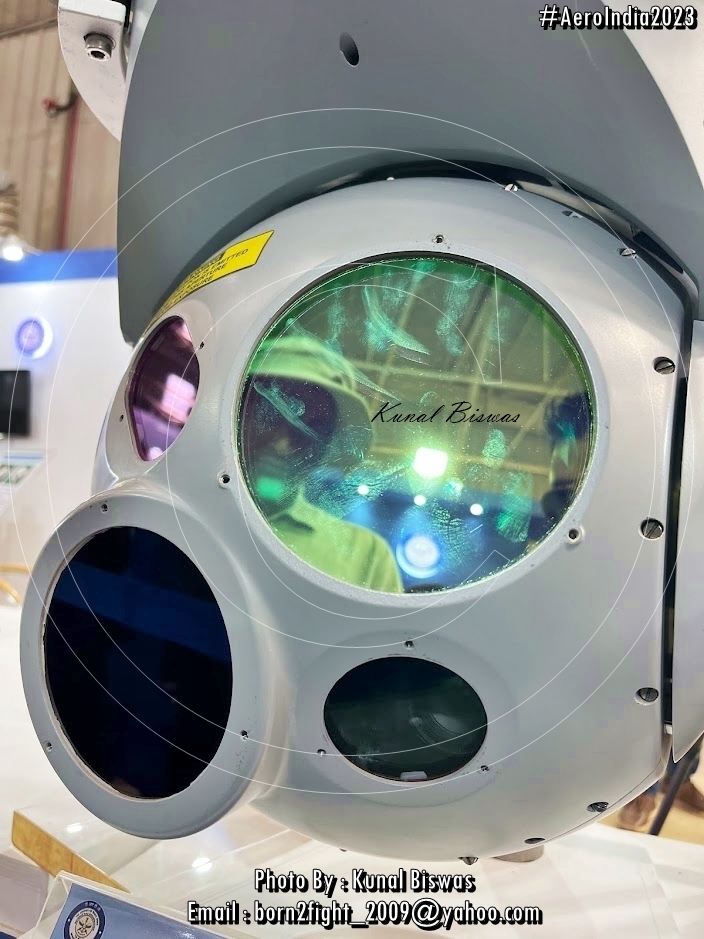 Kunal_Biswas707's tweet photo. The #VEM #IRDE #DRDO Showed Electro Optical Pods At #AeroIndia2023 LEOP And CAMOP Respectively The LEOP Is 35 KG With Range 11 KM And CAMOP Is 60 KG With Range 40 KM Also Both Pods Are Integrated Into Platforms Such As UAVs To Light Aircraft And Perhaps Helicopters As Well 🇮🇳🔥 https://t.co/1ubFHg16c0