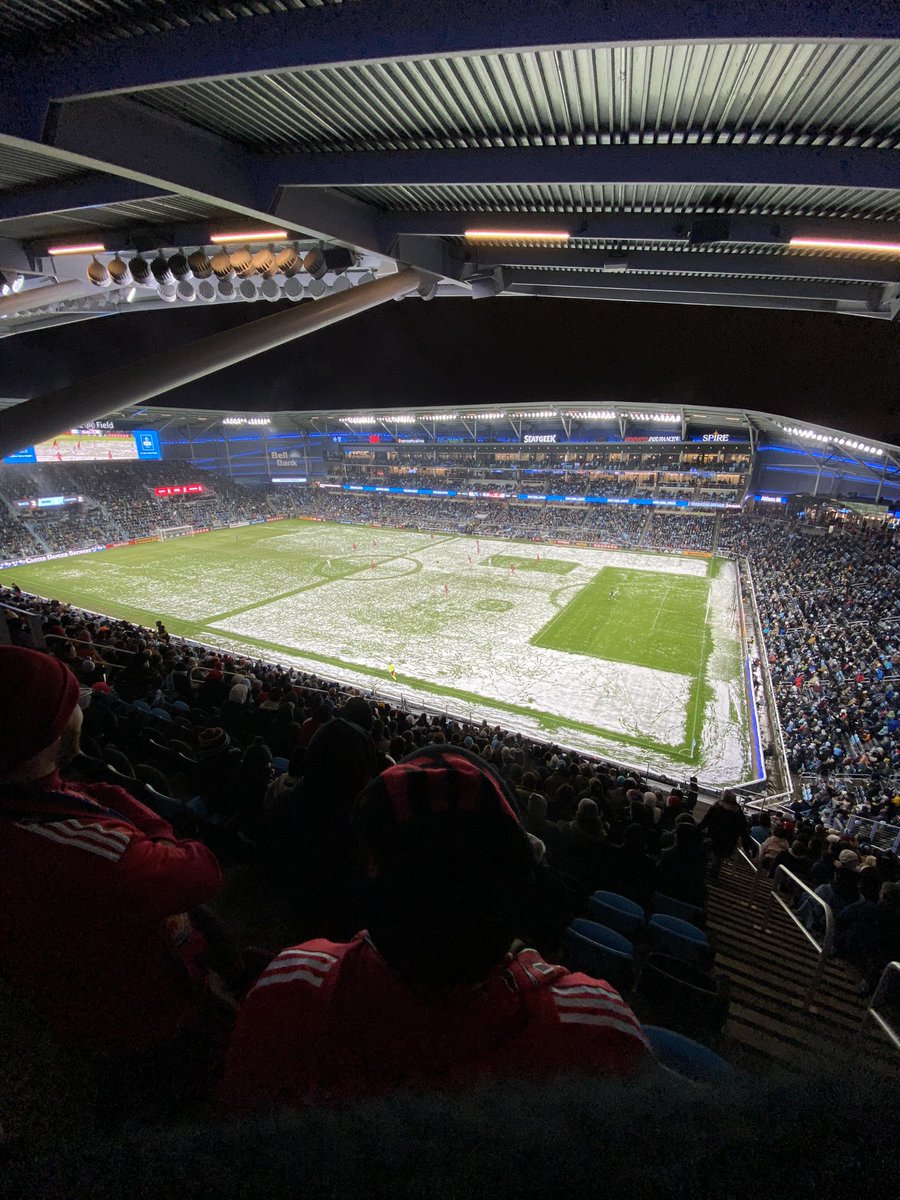 JazzRBNY's tweet photo. so explain to me how one half was clean the 2nd half and the other half no? not mad at at all. but plz explain to me how that make sense??? 🤡🤡🤡 @MLS  MAKE IT SENSE !!!! that was first half 👇🏾 https://t.co/W7ghWTnmVH