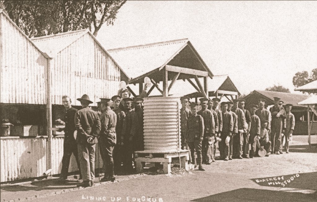 'Up For Grub' 1914
Recruits line up for meal time at #BlackBoyHill training camp in the #PerthHills #WesternAustralia🇦🇺 
These men make up some of the 32,231 men who sailed to #FWW battlefields from WA: over 6,200 never returned
Source: #ArmyMuseumWA 
#MilitaryHistory #Anzacs🇦🇺