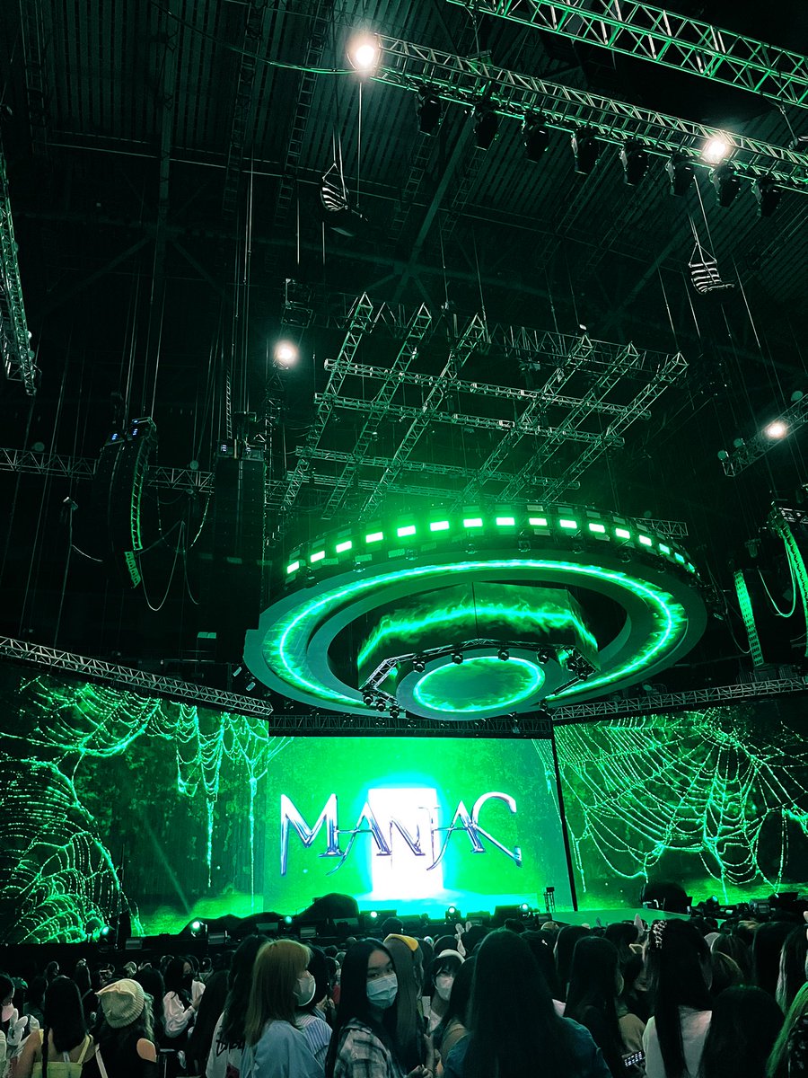 PULP Live World tweet media