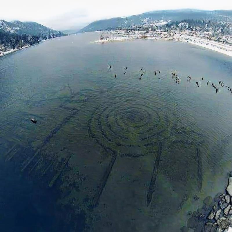 カナダのバンクーバーで発見されたペトログリフ
それらは公式に発見されていますが、調査されていません。
カナダのペトログリフは、スカンジナビア スタイルをコピーします。それらは 3,000 年前のものです。
🤔 