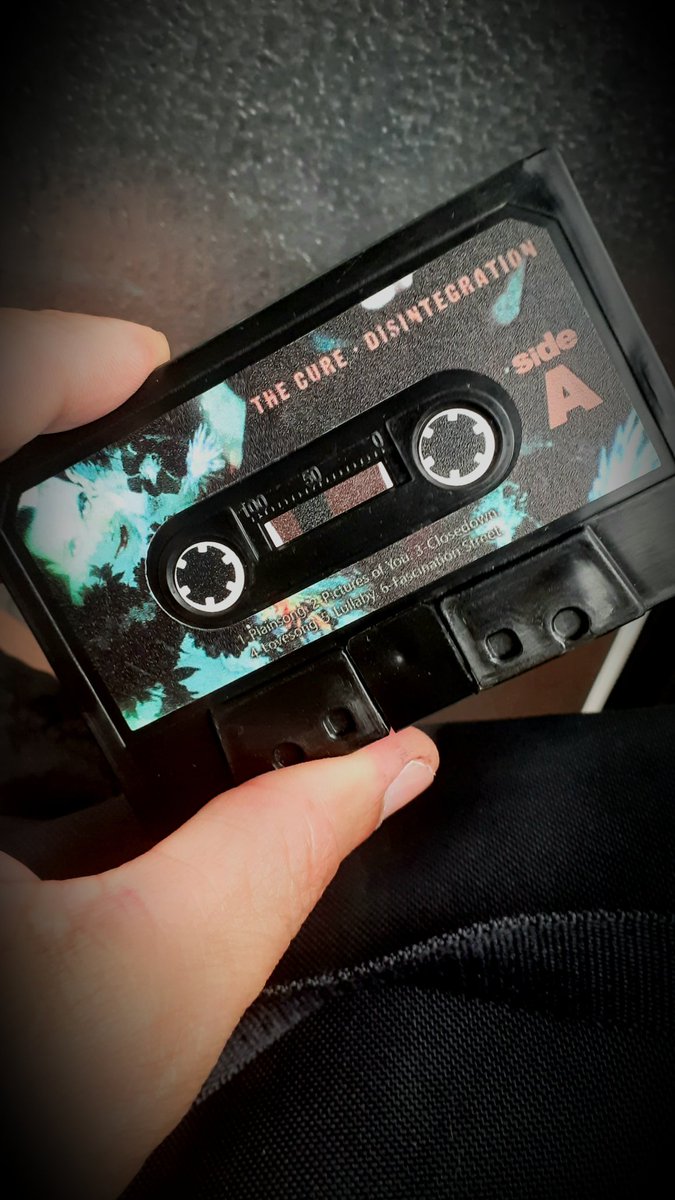 thecurebrasil's tweet image. #THECUREBRASILINDICA

Carteira cassete #DISINTEGRATION da @carnaubaestudio.

carnaubaestudio.com/produto/cartei…