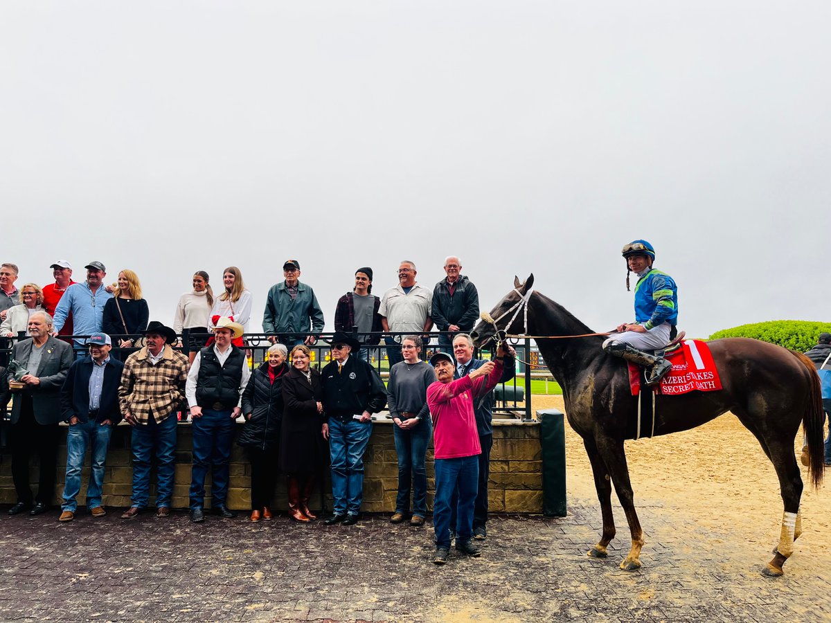 NancyUryHolthus's tweet photo. Kentucky Oaks winner Secret Oath impressive in the G2 Azeri win @OaklawnRacing and now Apple Blossom bound! See you next month @Tyler_Gaff. So happy @BrilandFarm kept her racing! #thecoach #fillypower https://t.co/lCFCPPciF0