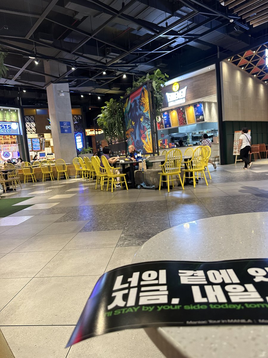 user 1025LIN0 at the foodcourt 🤭