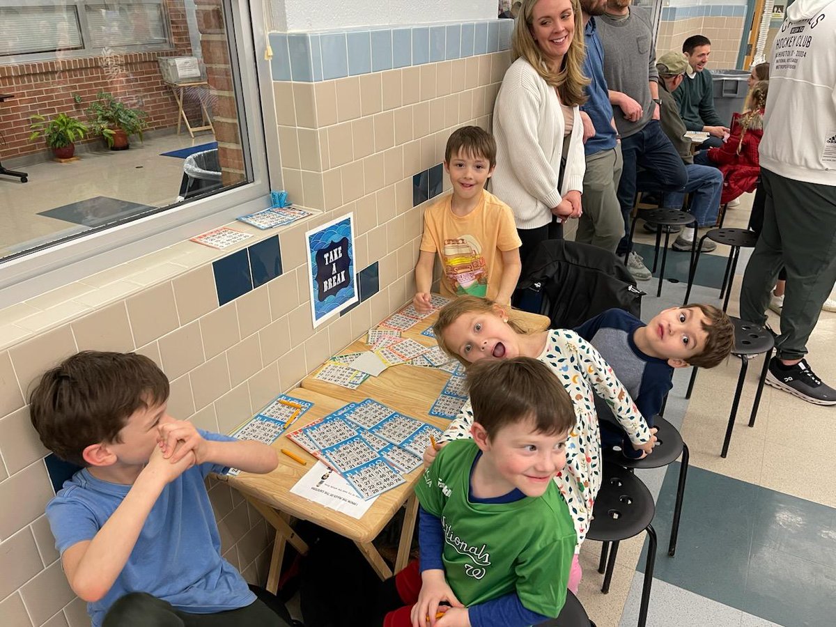 The Rileys had so much fun I forgot to take any pics! Luckily, another Stinger captured my excited crew! <a href="/StenwoodES/">StenwoodES</a> <a href="/FCPSR2/">FCPS Region 2</a>