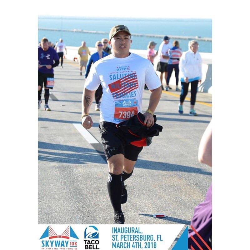 This 10k was very romantic on the skyway bridge 
.
I got to watch the sunrise with these strangers 
.
But paid the price with my knee pain as you can see by my facial expression 
.
Also taco bell provided breakfast afterwards and I ran to the border fr 🚽 #iykyk 
.
#skyway10k