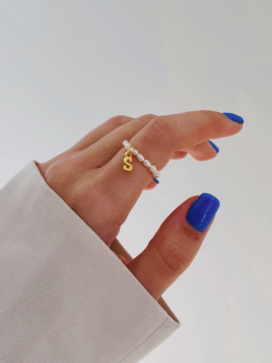 Twin_on_X's tweet image. Check this ring out! #etsy shop:  Gold Beaded Mini Letter Ring, Bridesmaid Gift #personalizedring #pearls etsy.me/3l4SeIH