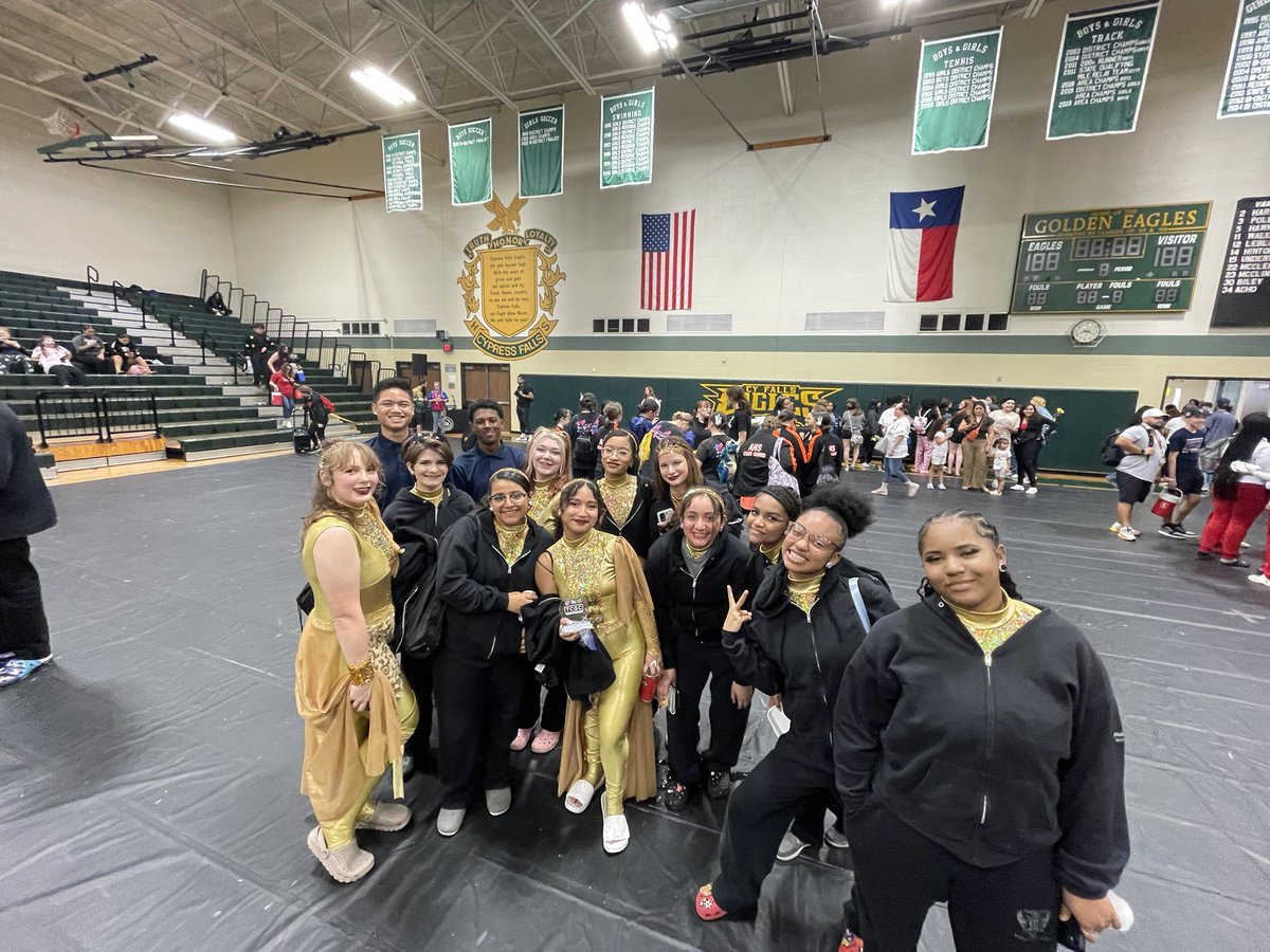 ManvelHSBand's tweet photo. Congratulation to MavGuard for their 3rd place finish today! Great show! On to Area Finals on March 25 @ Clear Creek HS! @ManvelHS @MHSFineArtsDept @AISDFineArts https://t.co/WUKUOTAOGx
