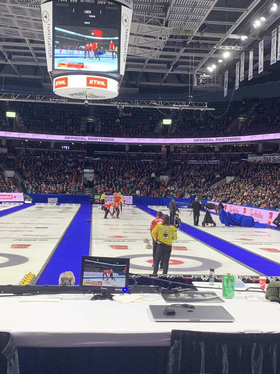 LucasArgier's tweet photo. 10th and FINAL End is underway  Team Manitoba has the 🔨            We are all tied up at 4 https://t.co/GuSLCfVtag