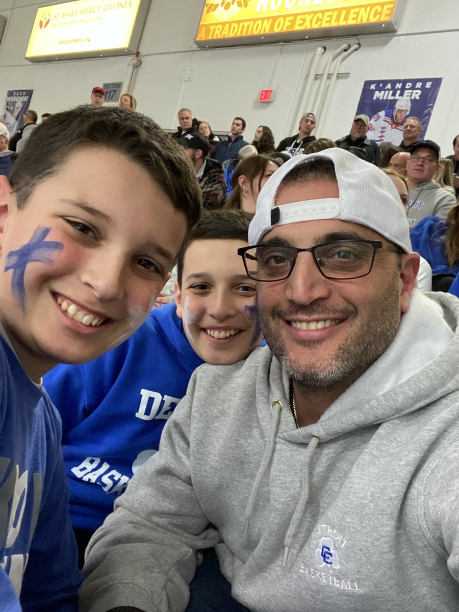 CoachSinawi's tweet image. 🏆 DCC Hockey wins ANOTHER State Championship🏆💙💙💙

3-0 win over Brighton &amp;amp; I’m pretty sure @dcchockey didn’t give up a single goal the entire state tournament! Incredible!! Congrats to @DCC_CoachKal &amp;amp; the entire coaching staff! Another day off for the boys! #CCpride #3Peat