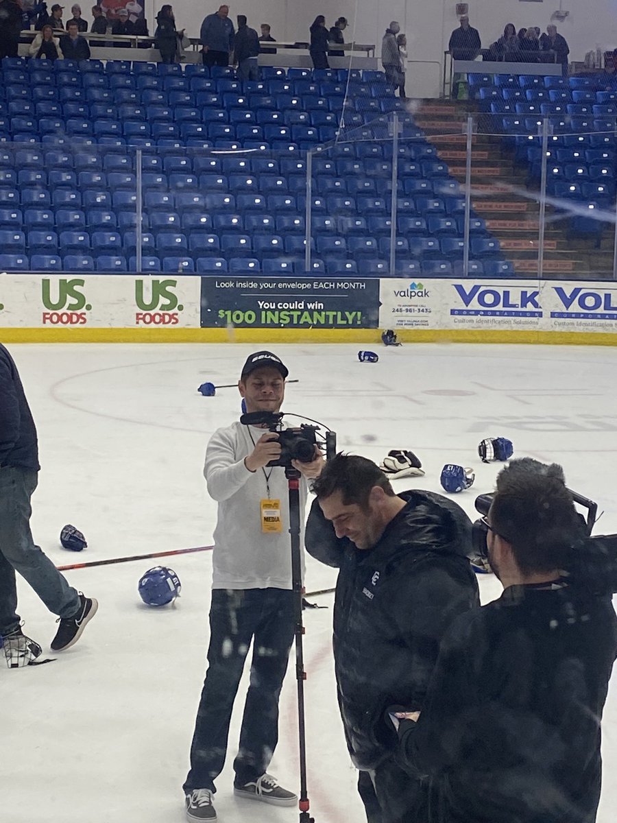 CoachSinawi's tweet image. 🏆 DCC Hockey wins ANOTHER State Championship🏆💙💙💙

3-0 win over Brighton &amp;amp; I’m pretty sure @dcchockey didn’t give up a single goal the entire state tournament! Incredible!! Congrats to @DCC_CoachKal &amp;amp; the entire coaching staff! Another day off for the boys! #CCpride #3Peat