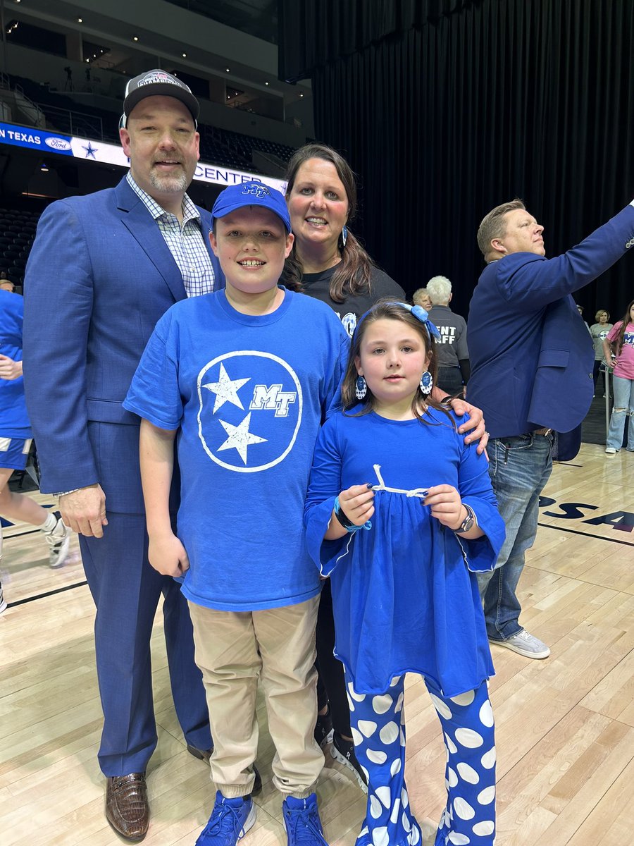 CoachTomHodges's tweet photo. #Family…. @MT_WBB = @ConferenceUSA Champions! 💙🏆💙 #TrueBlue #BlueNited #OneMoreTimeWithFeeling #ProudCoach https://t.co/NmkooEiD4l