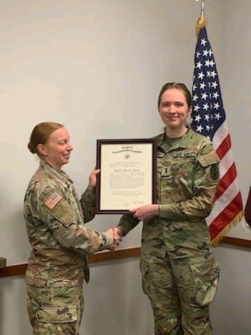 Proud of my Big Sis she’s a nurse and was promoted to 1Lt.
#army #armyfamily 

@msb421 
@bradyb 
@melissabo7