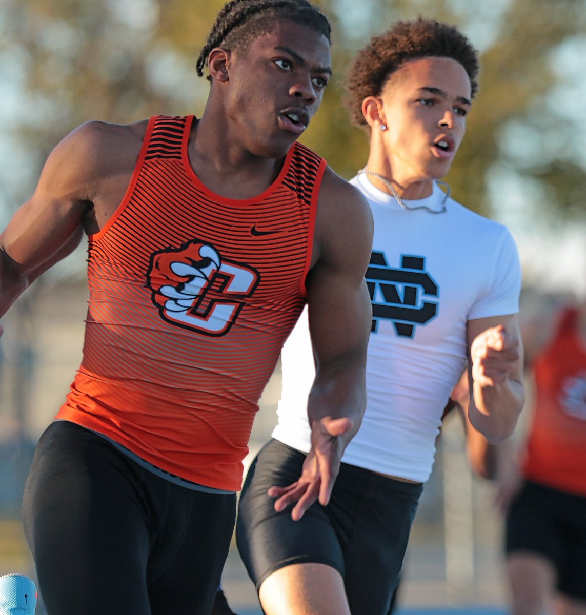 Looks like <a href="/CifCentral/">CIF Central Section</a> has some 🔥⚡️track going on this season. Imari Conley of @centralGrizzlytrack &amp; Nickolas Miller <a href="/cntrack/">Clovis North Track & Field</a>  finish 1 &amp; 2 at Redondo Nike Track Festival in 100m. Both are now #1 &amp; #2 state leading times (10.57, 10.65). <a href="/N1ckM1llerr/">Nickolas Miller</a> @MilesplitCA 📸<a href="/deanna_4029/">DeAnna Turner</a>