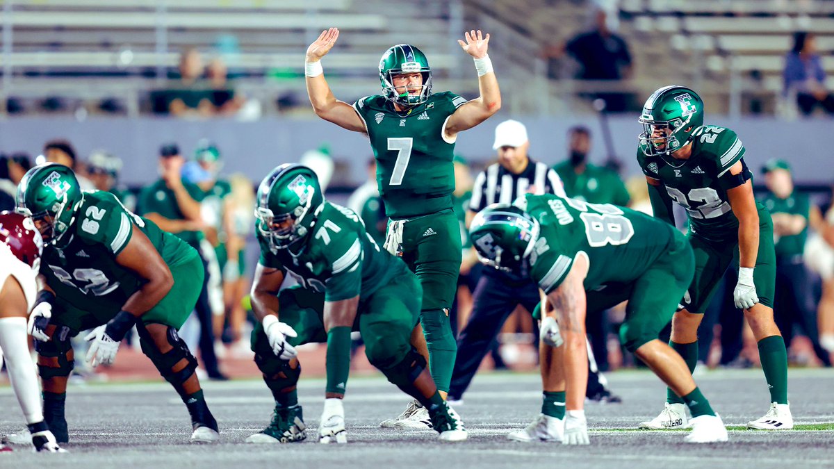 AhmaanThomas's tweet photo. After a great visit and great conversation with @Coach_Creighton I am blessed to receive a full ride scholarship to @EMUFB #ETOUGH 
@CoachSCoughlin https://t.co/iZ9fSISxEM