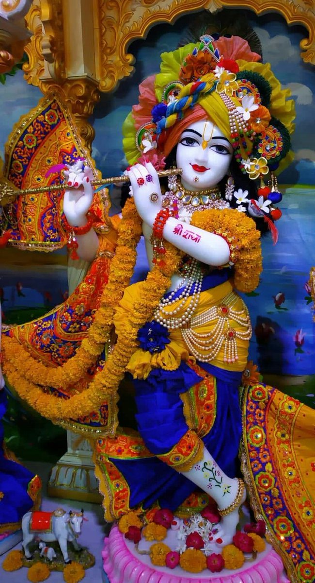 STUDYwithLION's tweet photo. 𝑅𝒜𝒟𝐻𝐸  𝑅𝒜𝒟𝐻𝐸  🙏

#SundayMorning #life #Radhekrishna #love #Smile #happyness #studywithlion https://t.co/zVlHwSsoeR